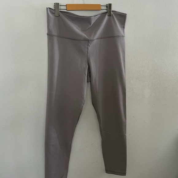 TNA ACTION LEGGINGS - Picture 7 of 14